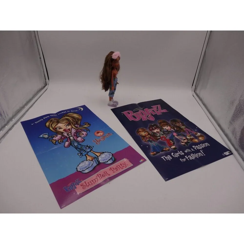 Mga Bratz 2001‎  Slumber Party Yasmin Doll and some Accessories and Posters
